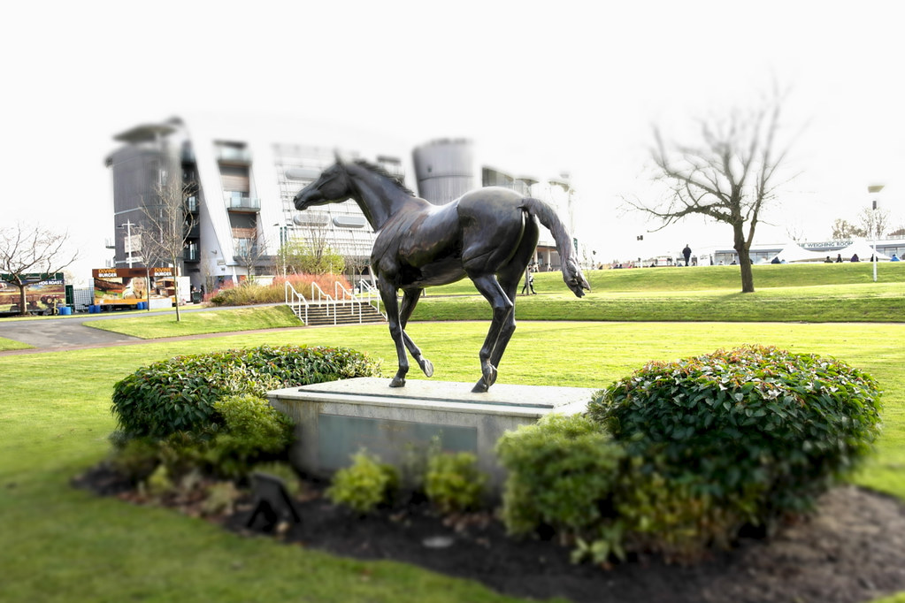 The bronze statue of Red Rum at Aintree Racecourse